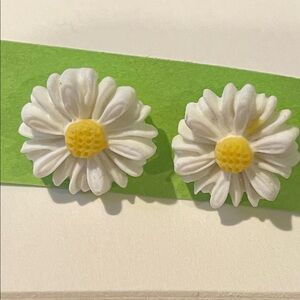 White and Yellow Daisy Earrings